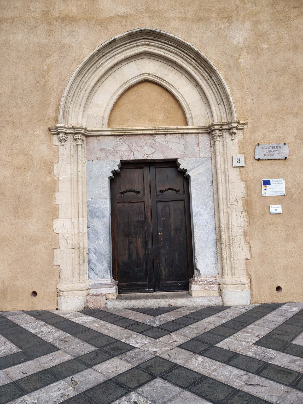 Esterni Taormina